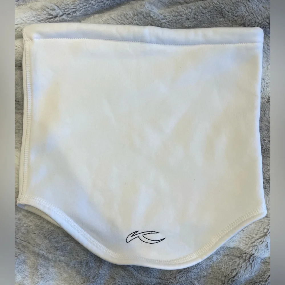 KJUS White Neck Warmer Gaiter Kerchief White Toggle Adjustable One Size Unisex
